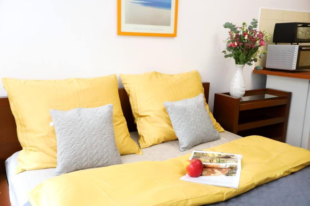 Batorego Cosy Apartment Krakow Ngoại thất bức ảnh